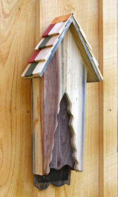 Heartwood Vintage Bat House, 20 bats